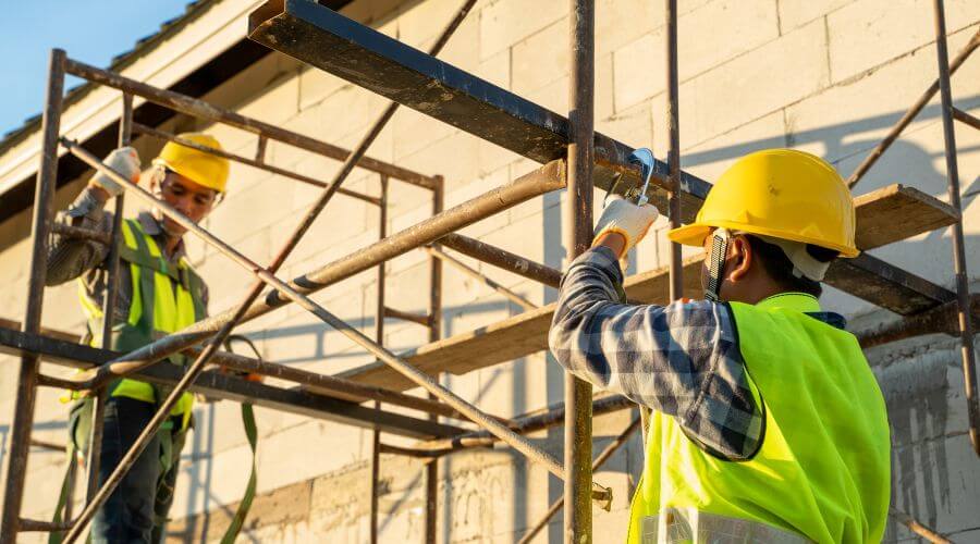 Professional gutter cleaning in Centerville, MO
